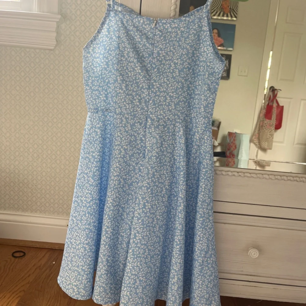 Amazon dress - Picture 2 of 4